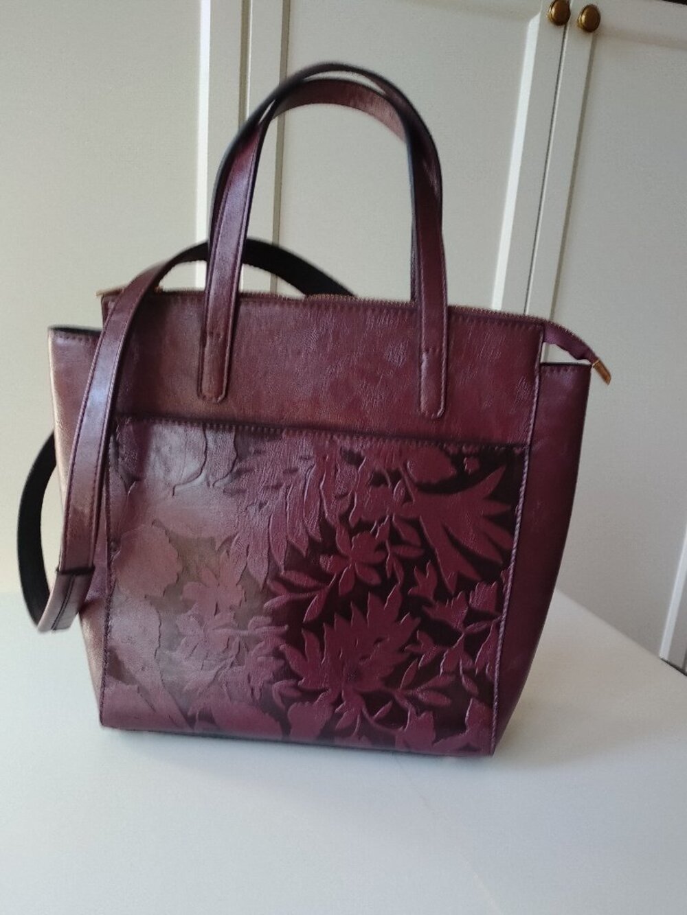 Convertible 3-way handbag/crossbody/backpack Vegan Leather Burgundy Embossed NEW